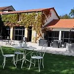 Chateau De Matel 4*