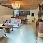 B&B Chateau De Matel 4*
