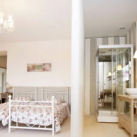 Chateau De Matel 4*