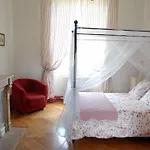 Bed and breakfast Chateau De Matel