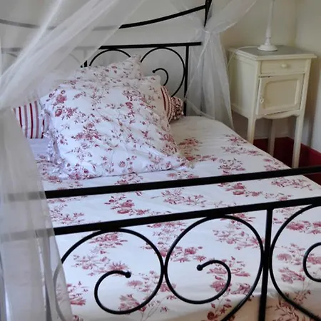 Château De Matel Alojamento de Acomodação e Pequeno-almoço Roanne
