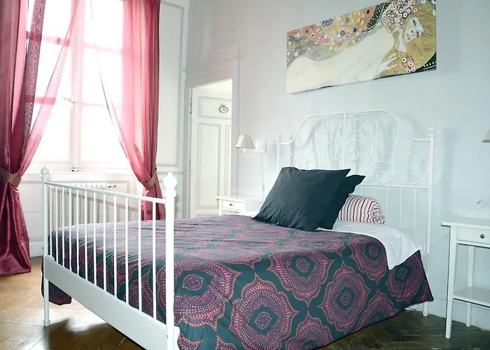 Bed & Breakfast Chateau De Matel 4*